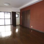 洋室 アクセントクロス (居間)