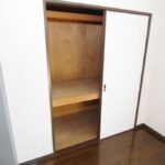 洋室　収納